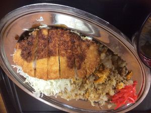 豚カツチャーハン